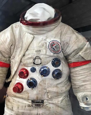 footsteps-of-apollo